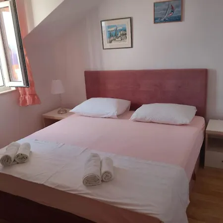 Apartment In With Sea View, Terrace, Air Conditioning, Wifi 3739-1